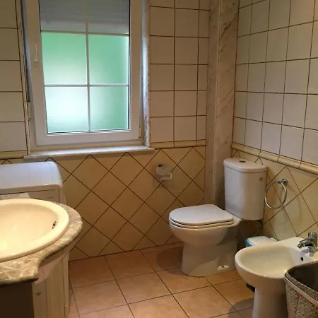 Pisos Turisticos -teresa Barros *